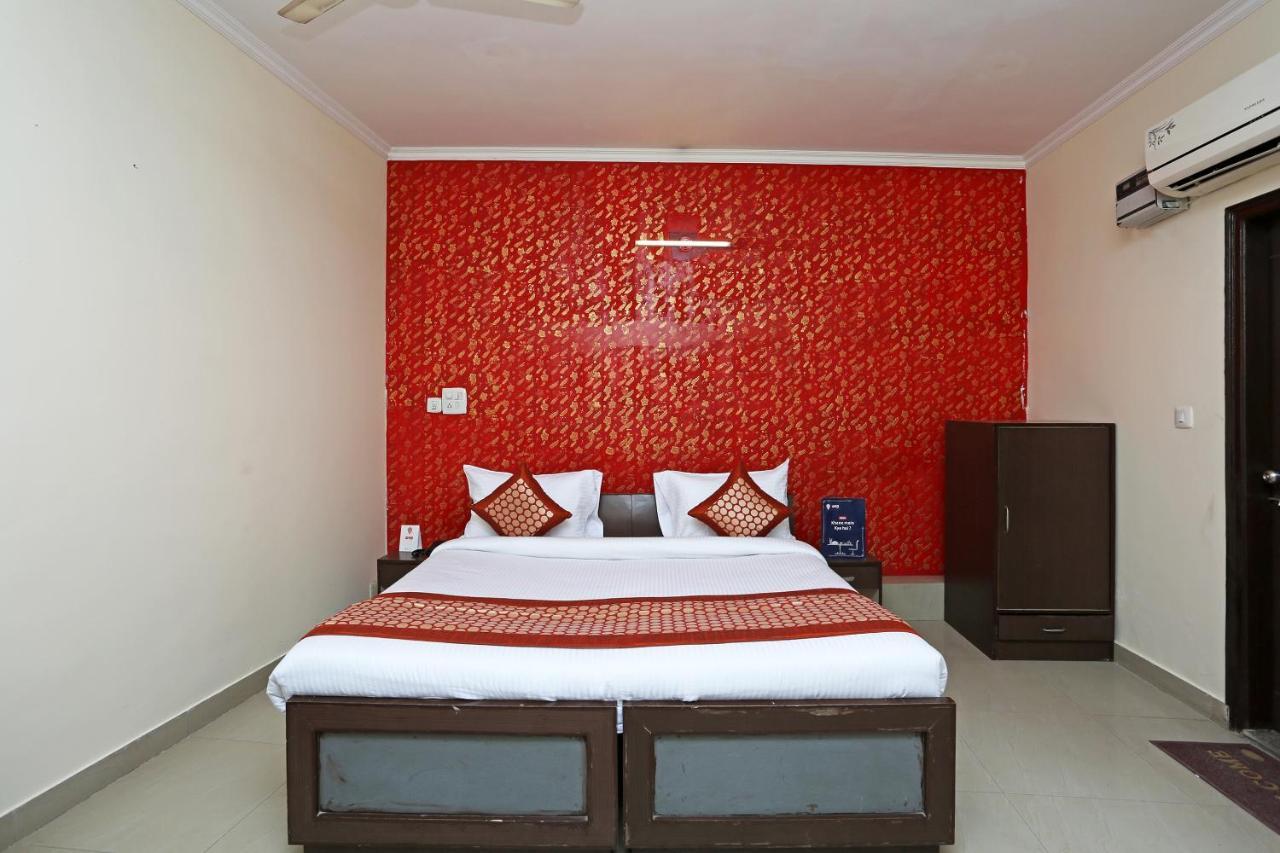 Hotel Aero Look Nueva Delhi Exterior foto