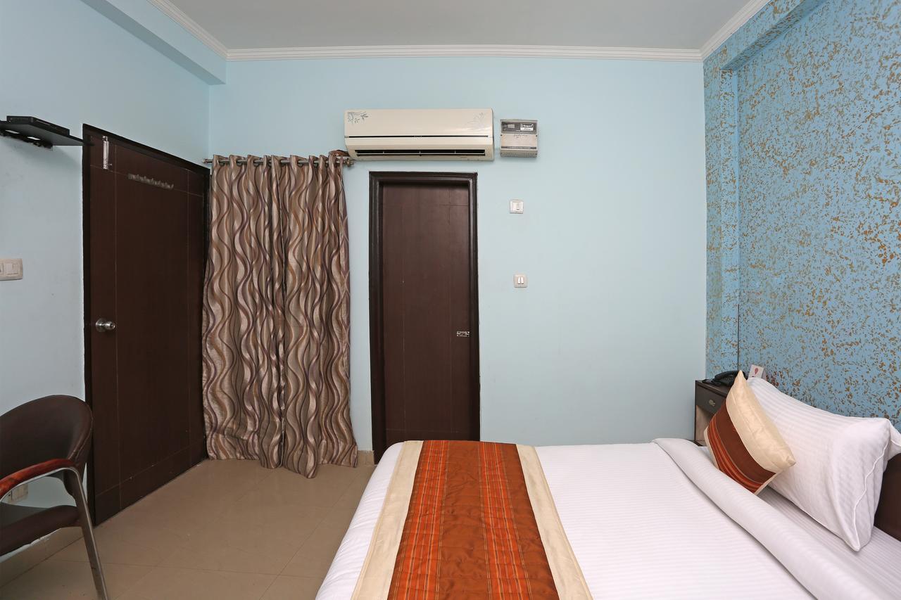 Hotel Aero Look Nueva Delhi Exterior foto